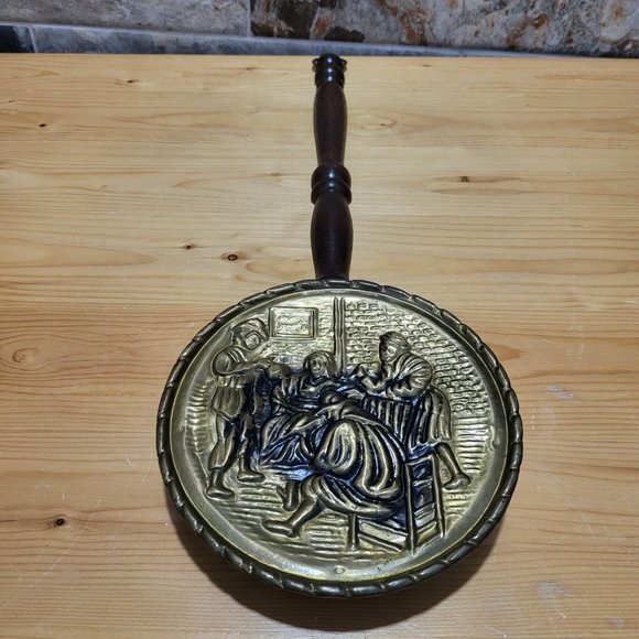 VTG Brass Wall Pocket Brass Match Holder Pub Scene Decorative Wall Plate - Picture 4 of 13